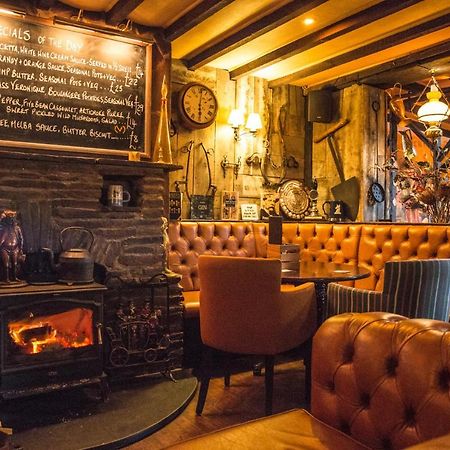 The Pickwick Inn & Oliver'S Restaurant Padstow Exterior photo